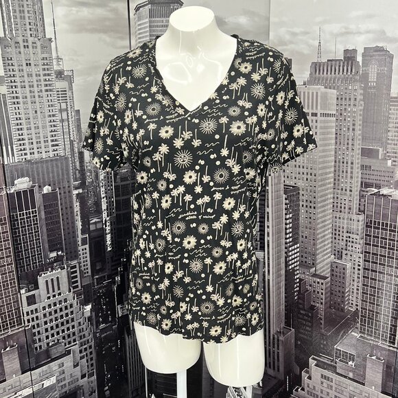 Sonoma Tops - Sonoma Black & Cream Floral V-Neck Tee – Size M